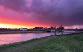 Riverbank Guest House